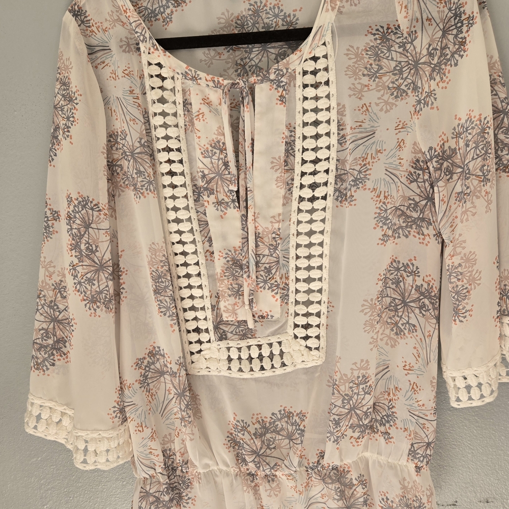 Daniel Rainn Cream and Blue Floral Blouse